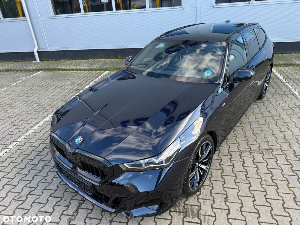 BMW Seria 5 520d xDrive Touring - 4