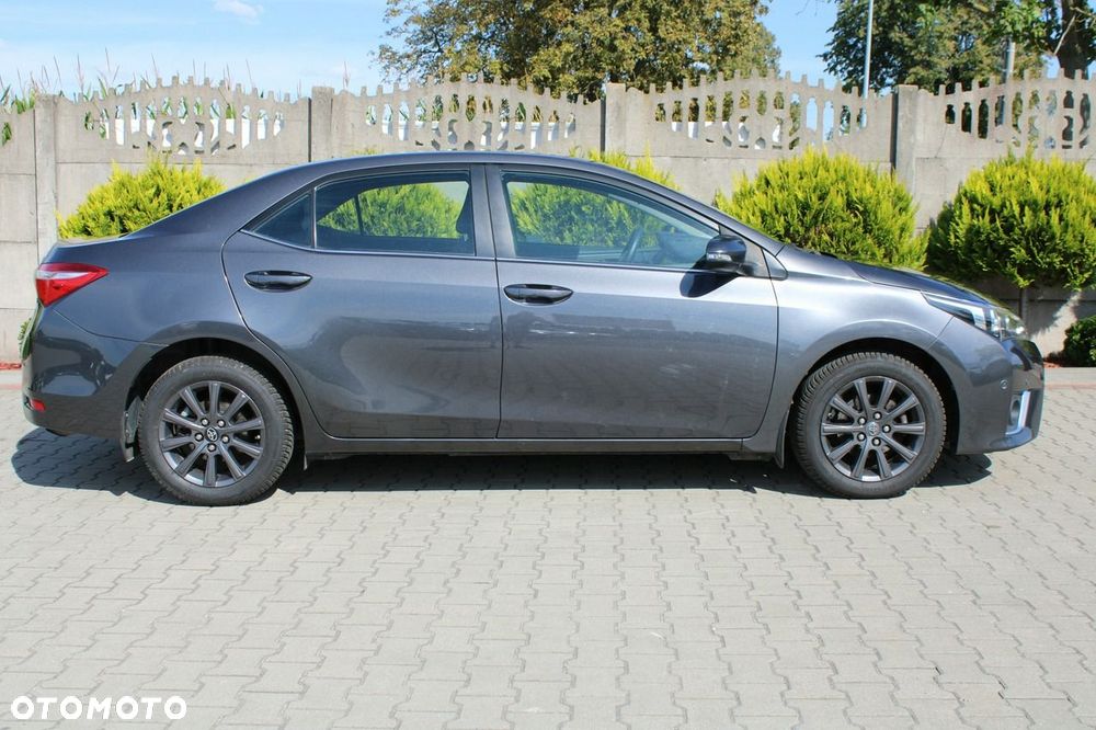 Toyota Corolla - 11