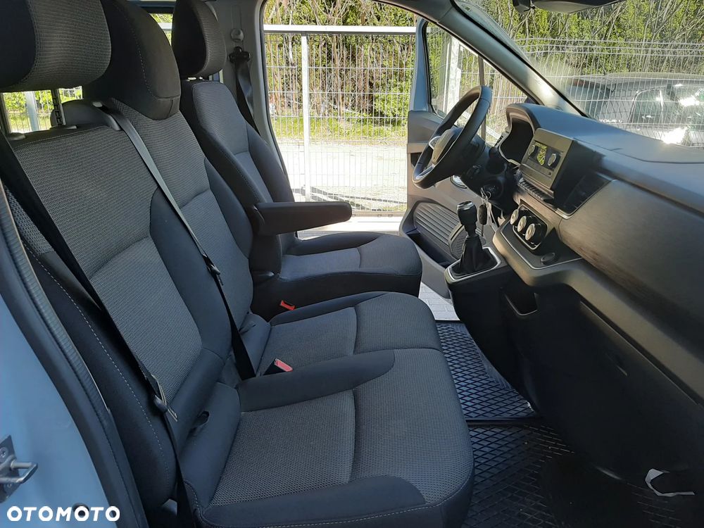 Renault Trafic 2.0 dCi - 31