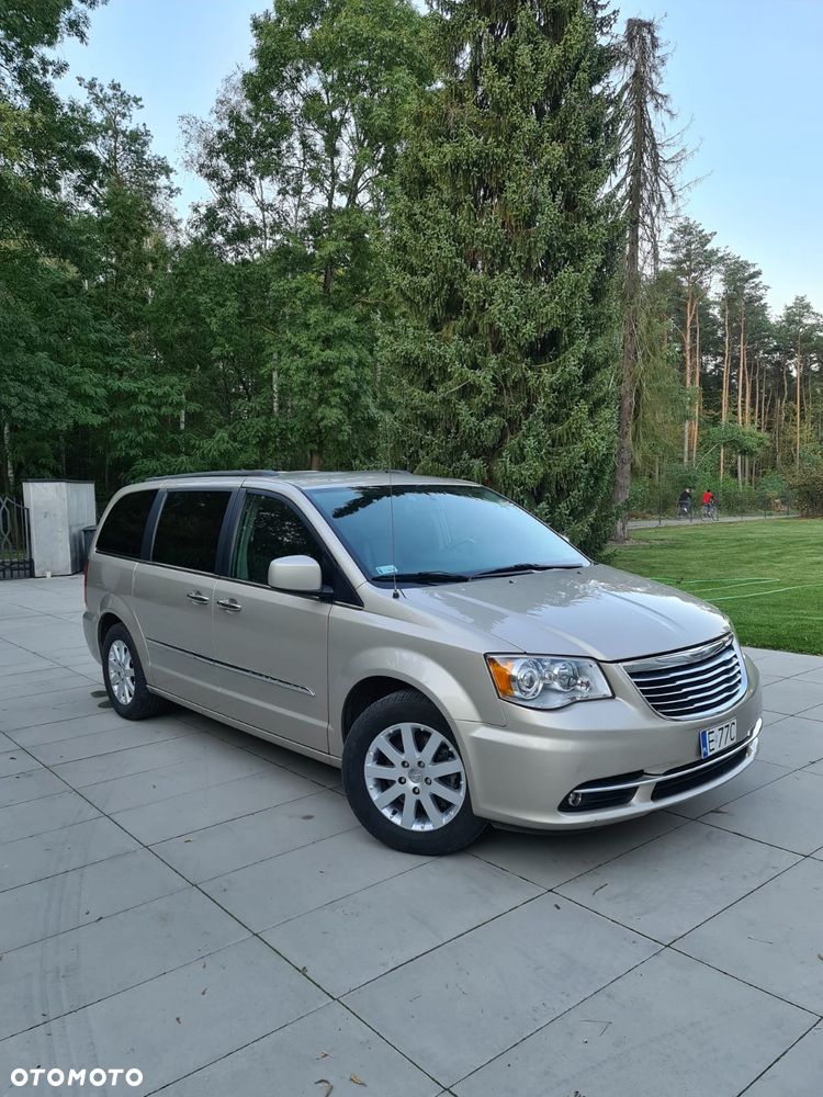 Chrysler Town & Country 3.6 Touring - 4