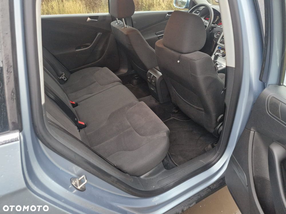 Volkswagen Passat 2.0 TDI DPF DSG Comfortline - 7