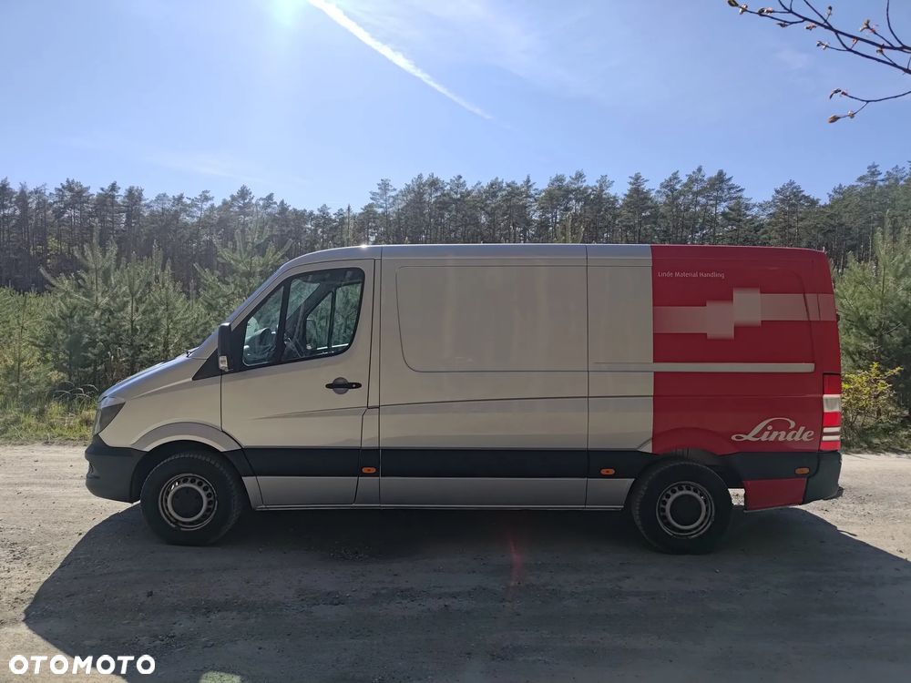 Mercedes-Benz Sprinter - 2