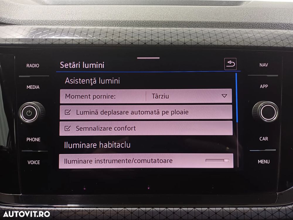 Volkswagen T-Cross 1.0 TSI DSG Style - 23