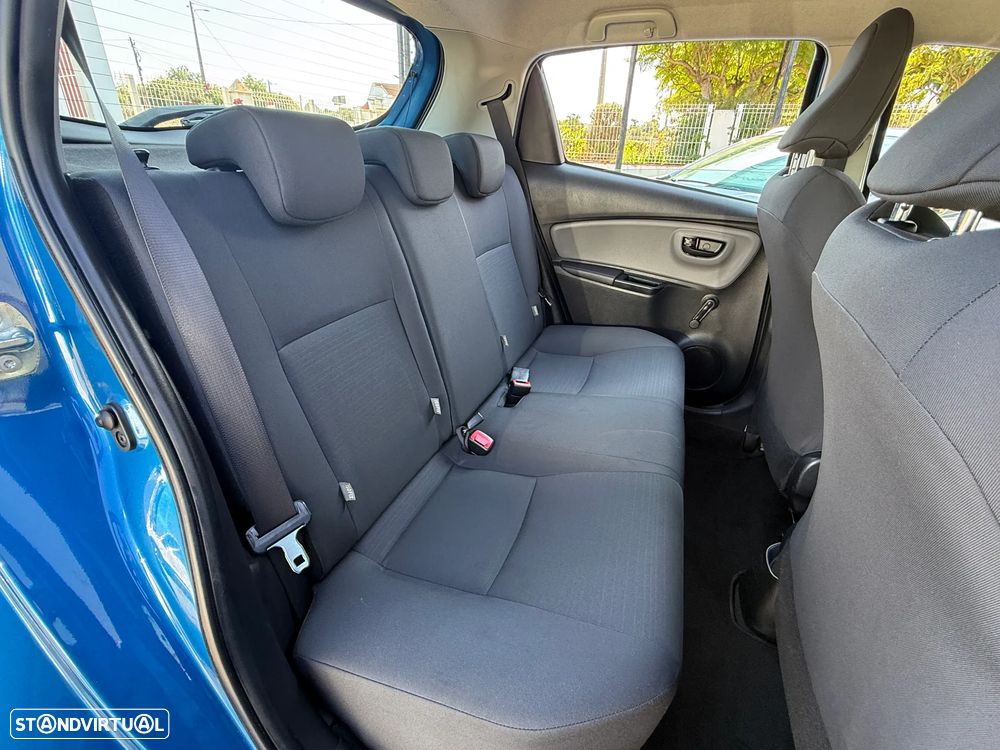 Toyota Yaris 1.0 VVT-i - 21
