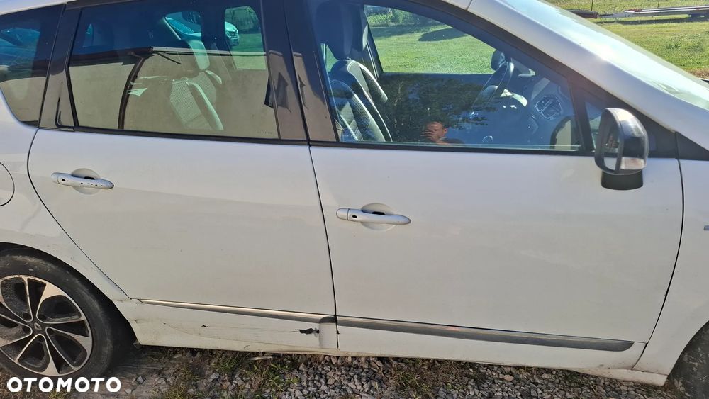 Renault Scenic - 3
