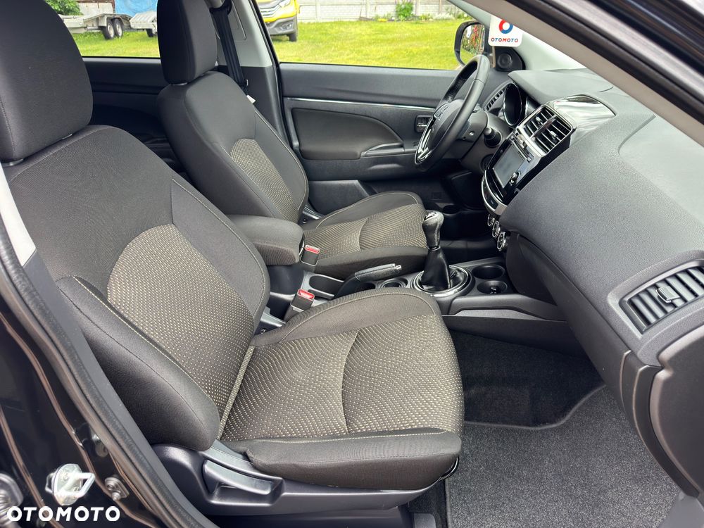 Mitsubishi ASX - 25