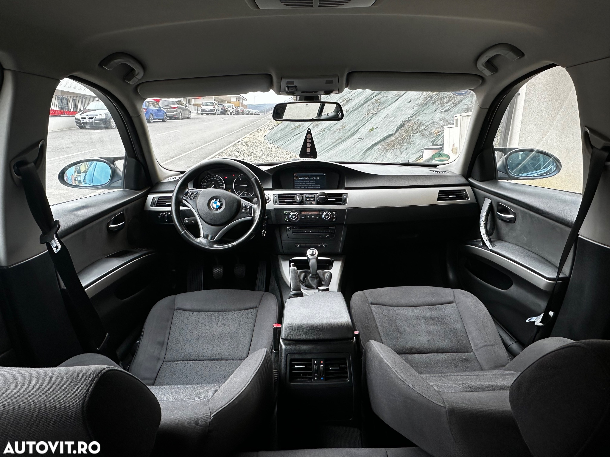 BMW Seria 3 318d - 11