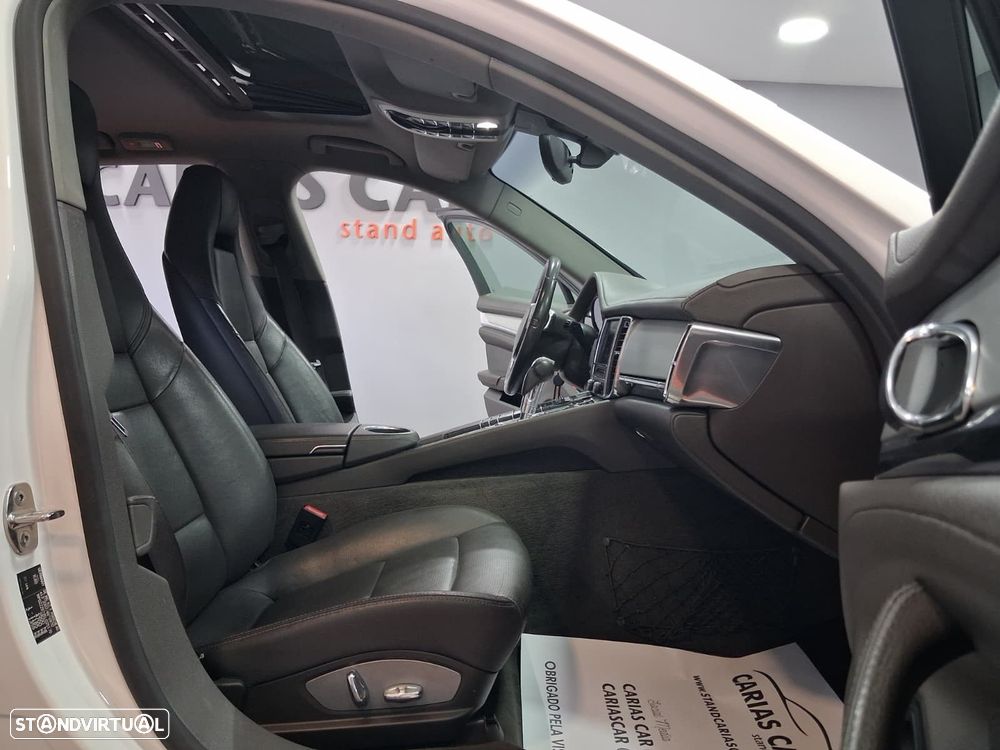 Porsche Panamera - 11