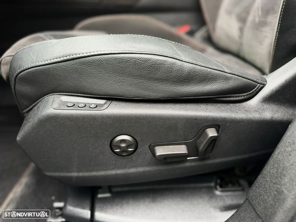 DS DS7 Crossback BlueHDI 130 Aut. Performance Line + - 15