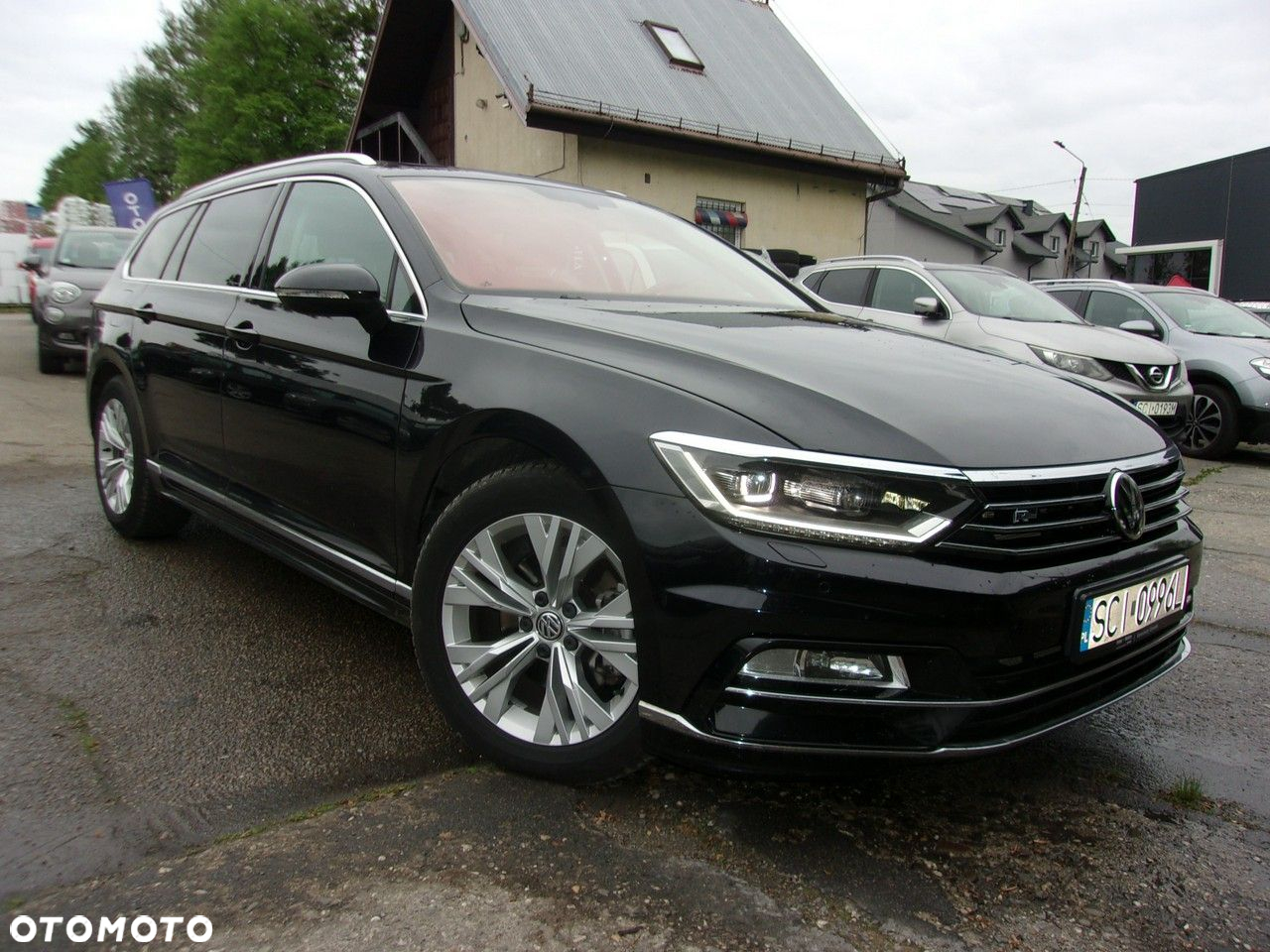 Volkswagen Passat Variant 1.6 TDI SCR DSG Trendline - 4