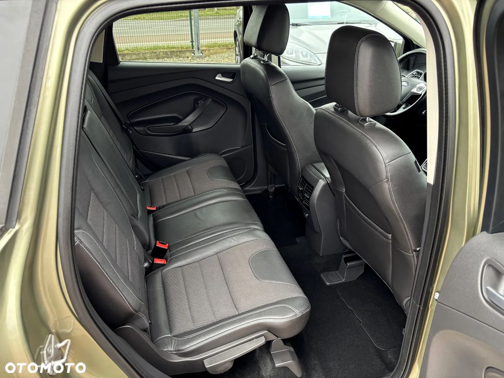 Ford Kuga 2.0 TDCi 4x4 Titanium - 16