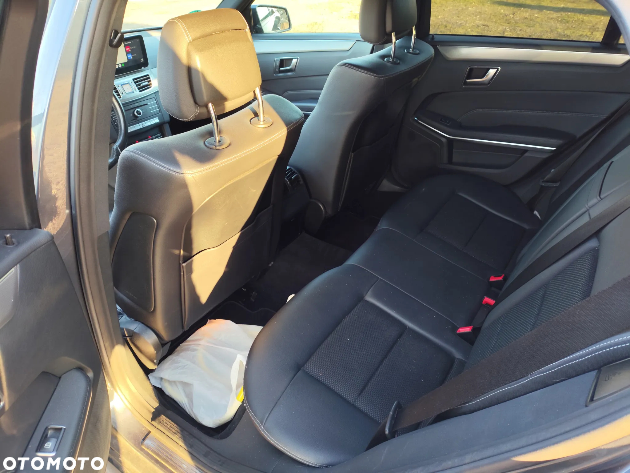 Mercedes-Benz Klasa E 300 T BlueTEC HYBRID 7G-TRONIC - 10