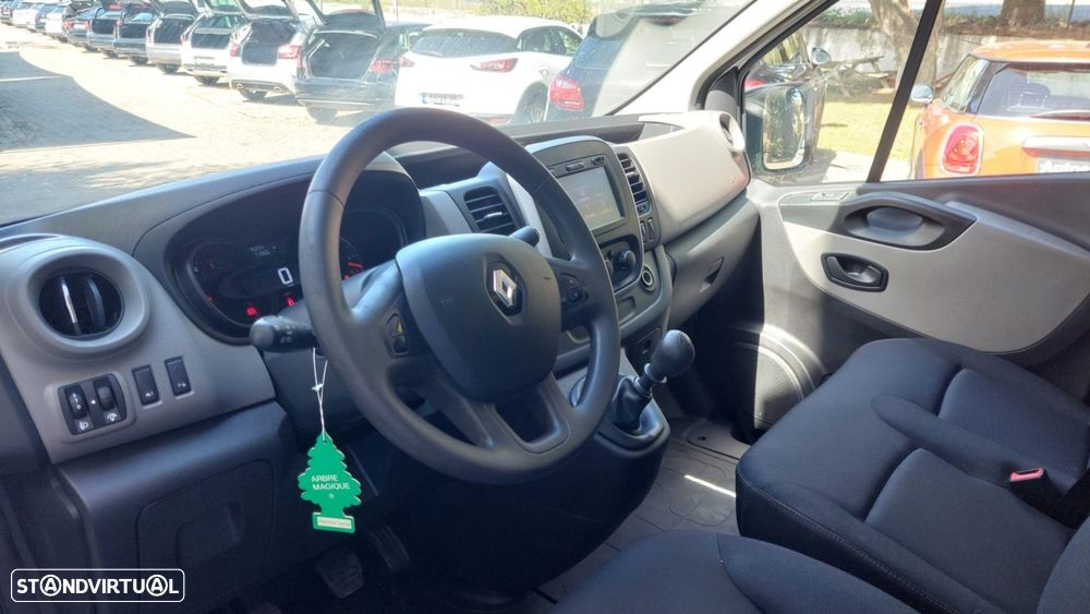 Renault Trafic 1.6 dCi L2H1 1.2T - 8