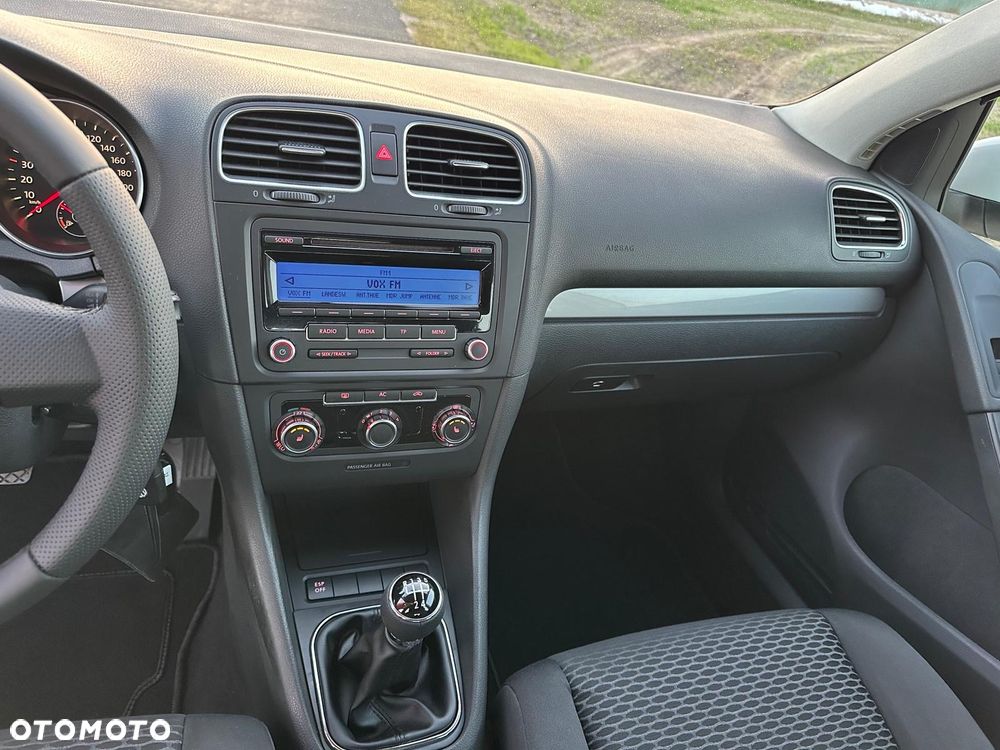 Volkswagen Golf - 18