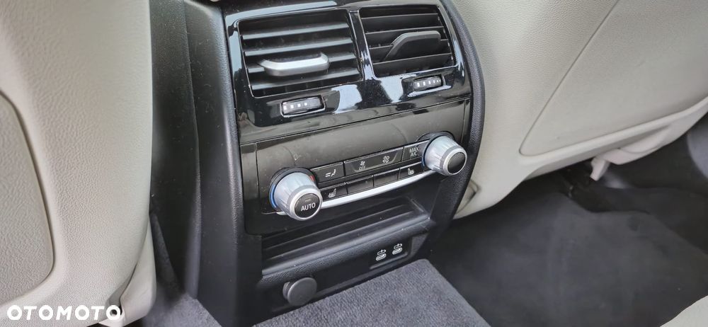 BMW Seria 5 530e xDrive - 11