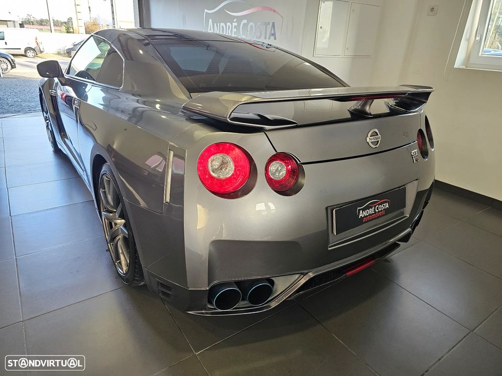 Nissan GT-R 3.8 V6 Black Edition - 2