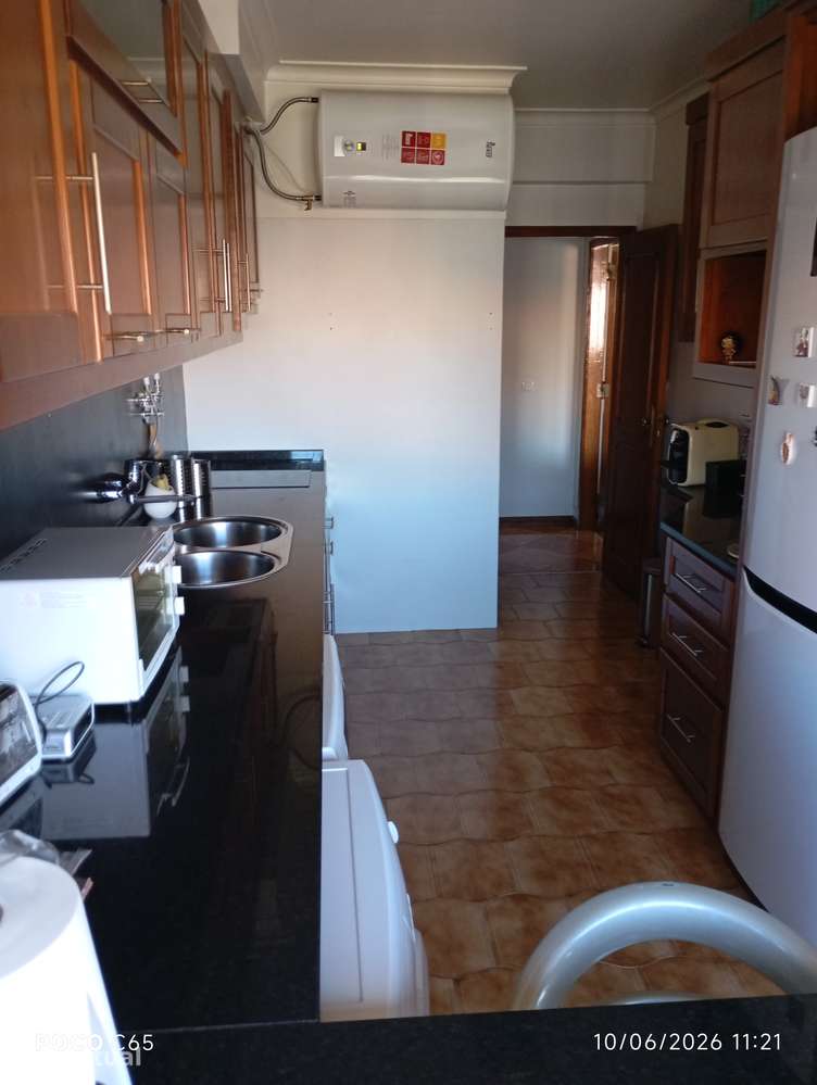 Apartamento T2  Perto do metro de Odivelas C/ cozinha equipada - Grande imagem: 2/13