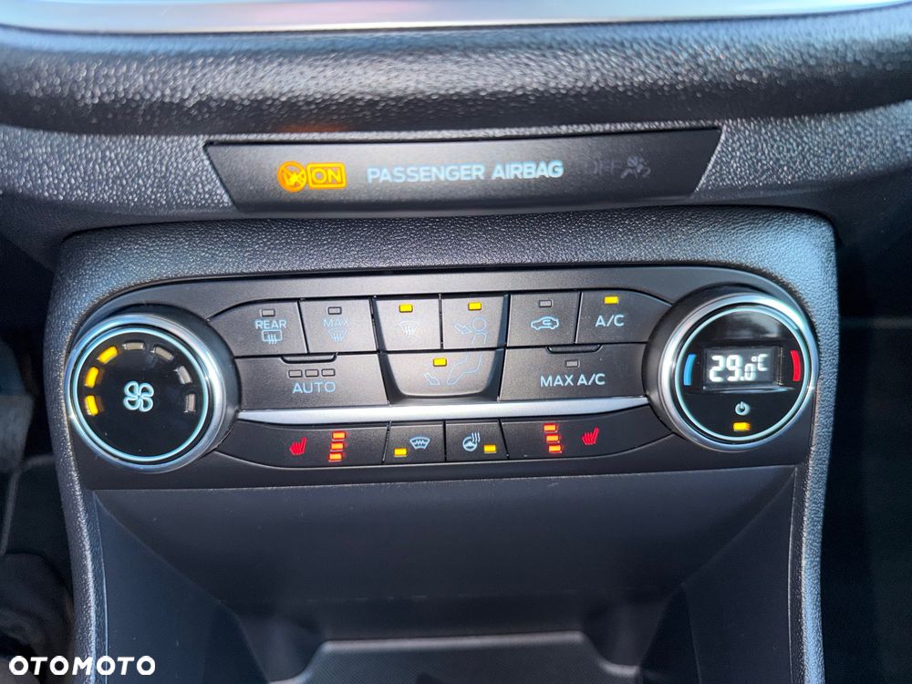 Ford Fiesta 1.0 EcoBoost S&S TITANIUM - 23