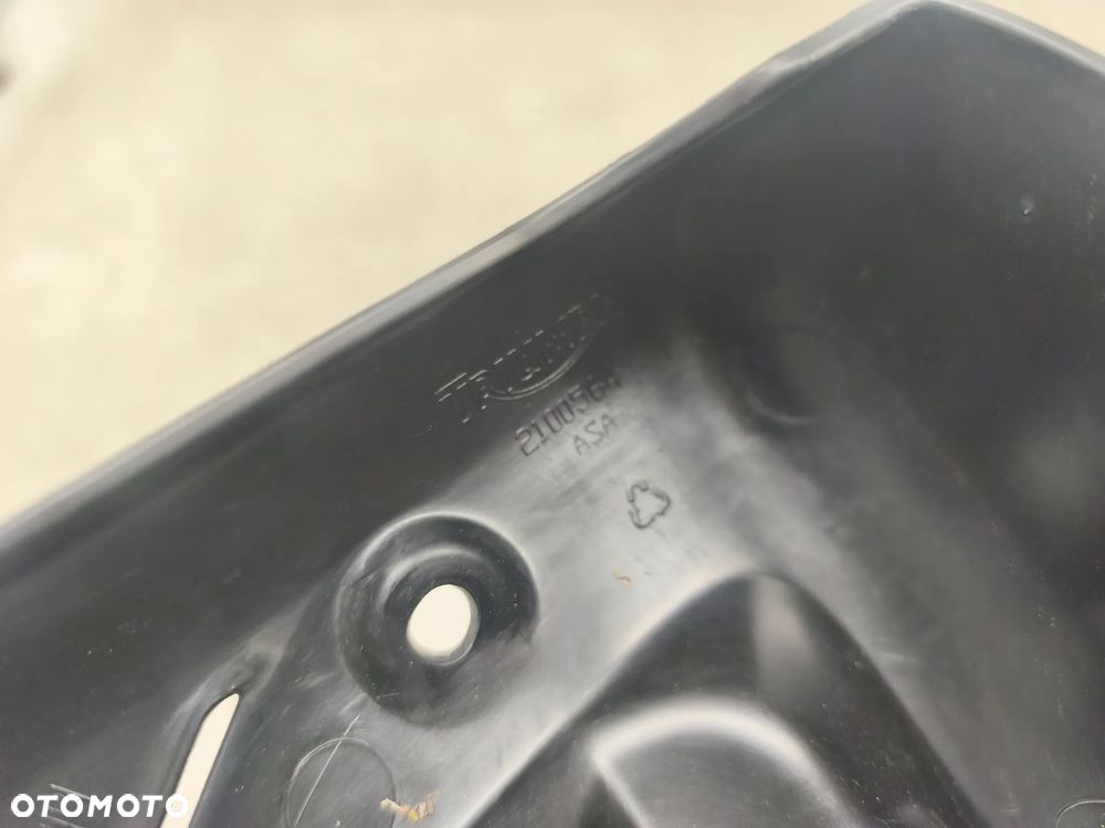 Owiewka, osłona chłodnicy, wypełnienie Triumph Street Triple 675 - 16