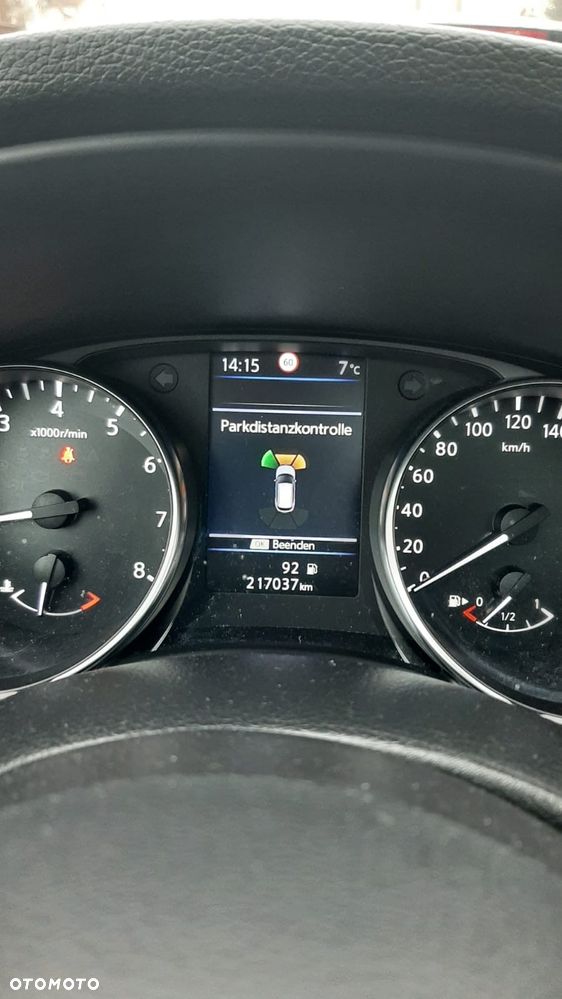 Nissan Qashqai 1.3 DIG-T TEKNA - 29