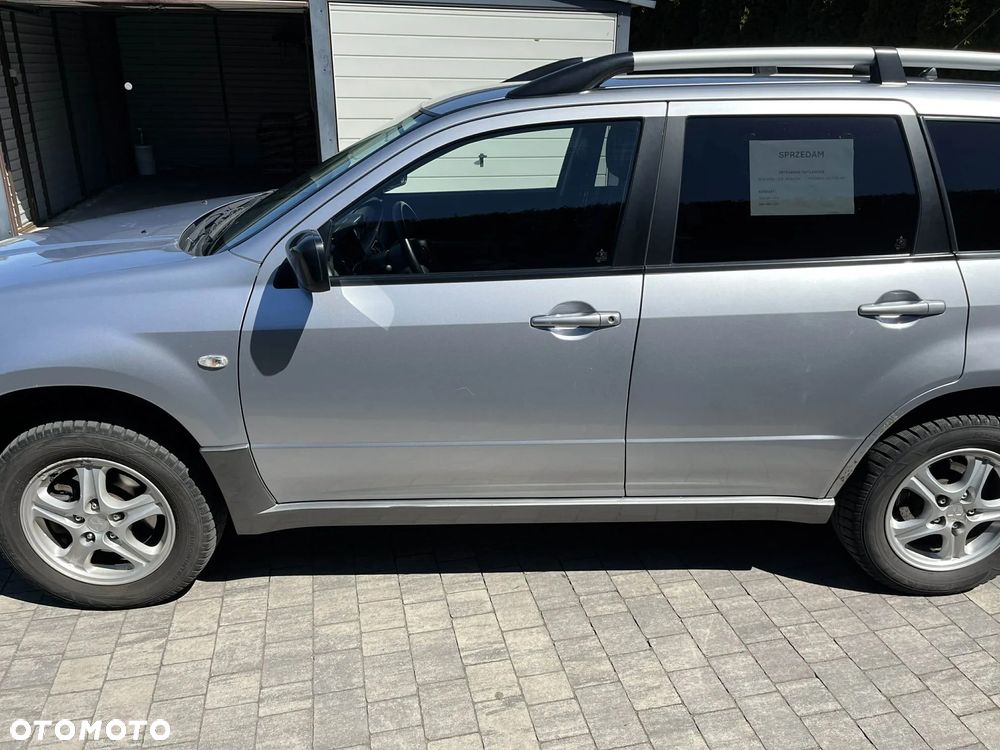 Mitsubishi Outlander 2.0 2WD Invite - 3