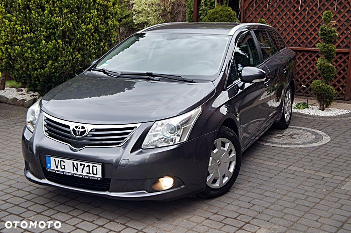 Toyota Avensis 1.8 Life - 1