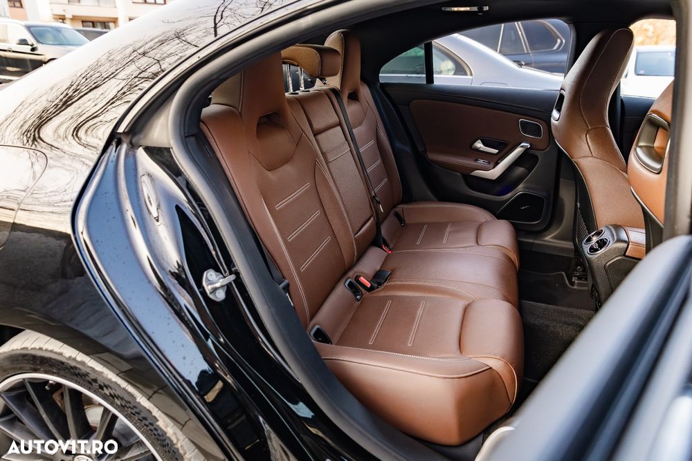 Mercedes-Benz CLA 250 - 16