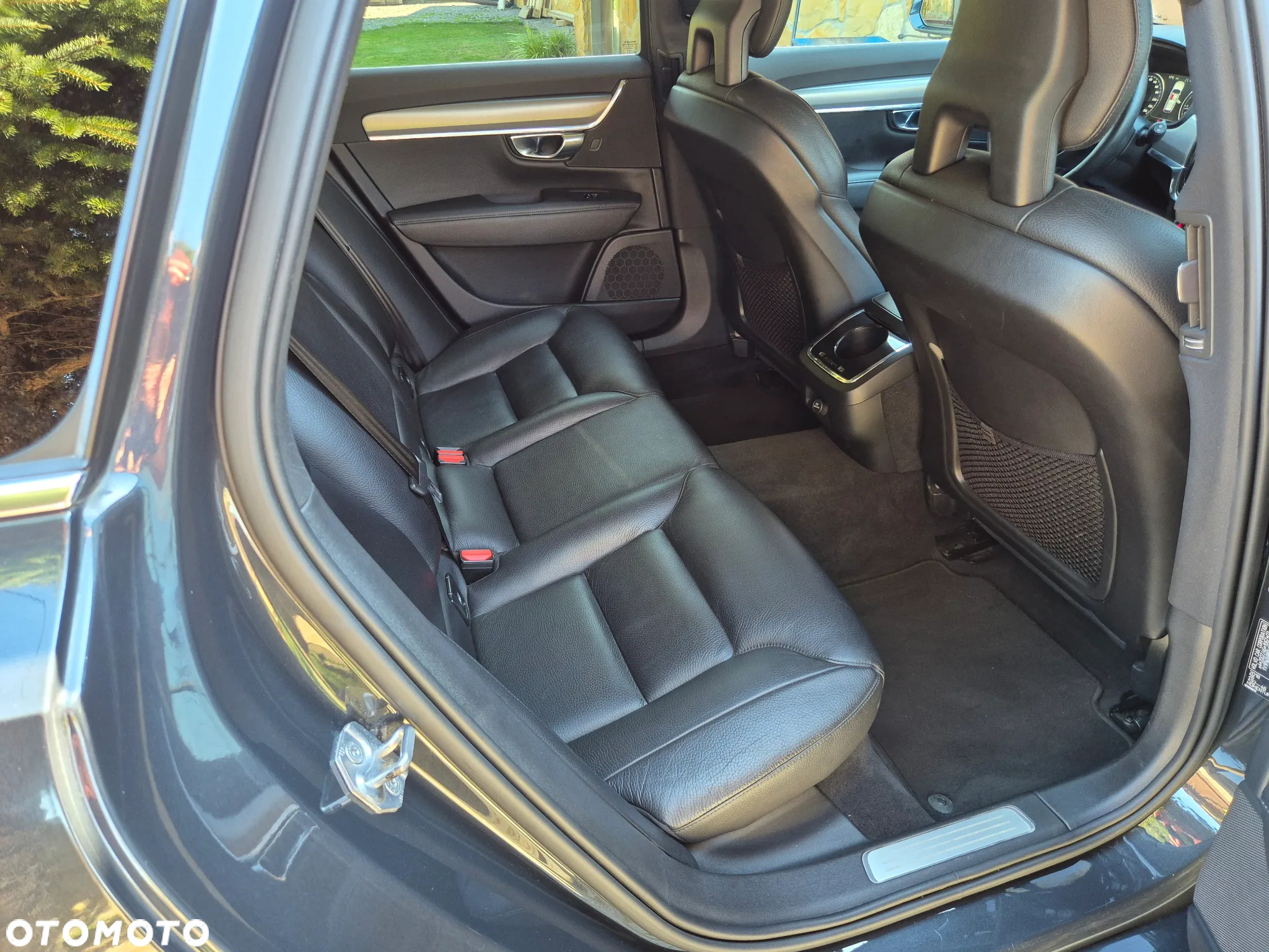Volvo V90 D4 Geartronic Momentum Pro - 23