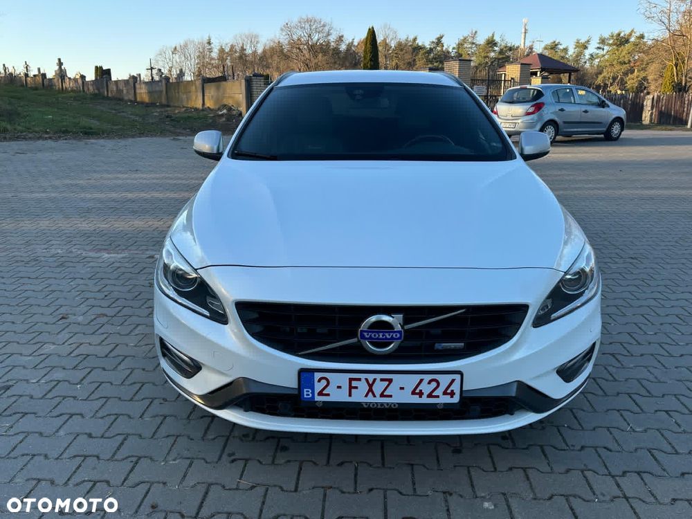 Volvo V60 D4 Drive-E R-Design Summum - 8