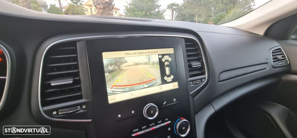 Renault Mégane 1.5 dCi Limited EDC - 14