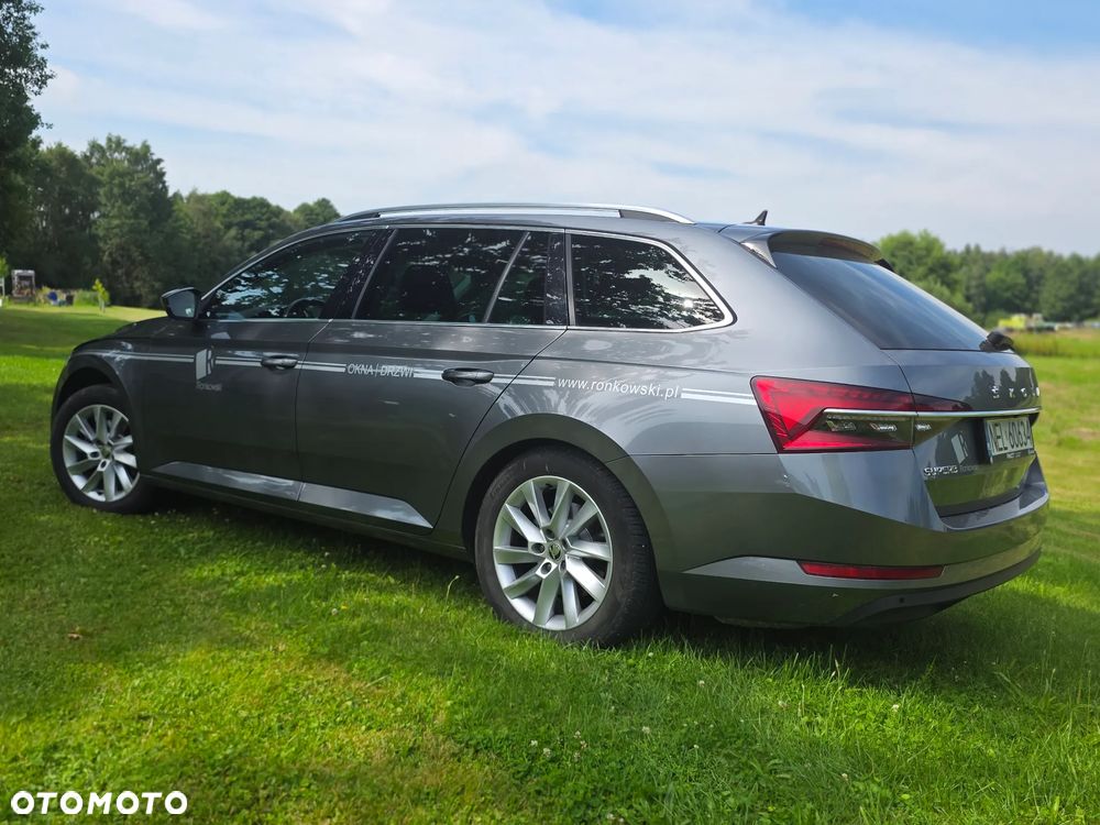 Skoda Superb 2.0 TDI SCR Style DSG - 4