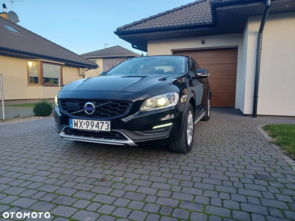 Volvo S60 Cross Country T5 AWD Momentum - 2