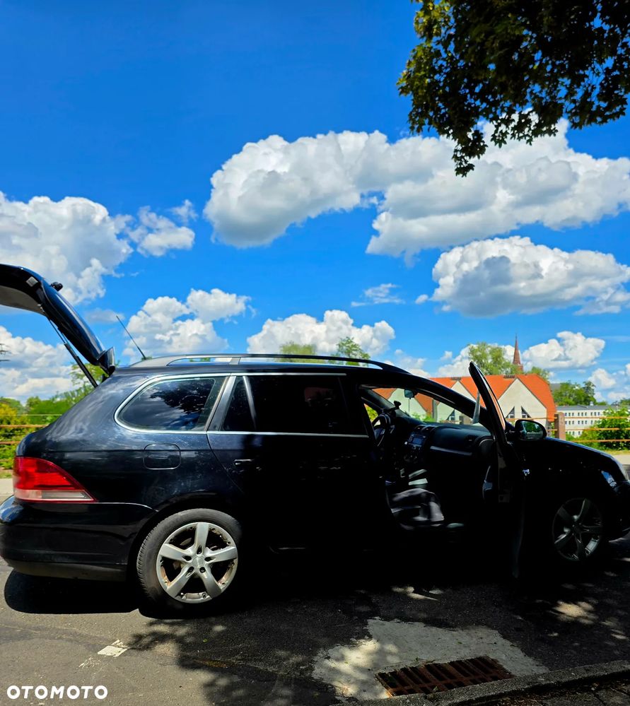 Volkswagen Golf - 12