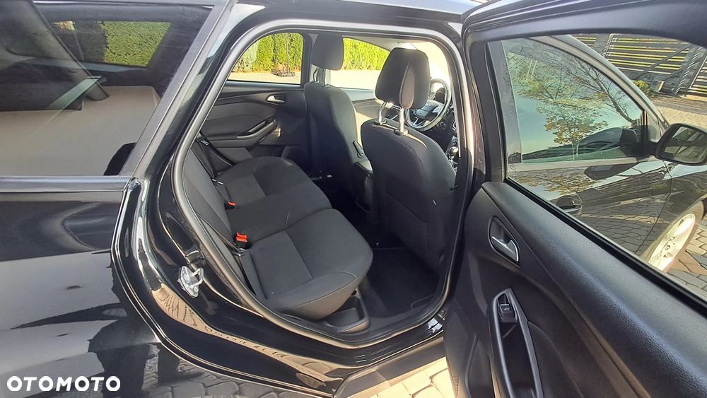 Ford Focus - 8