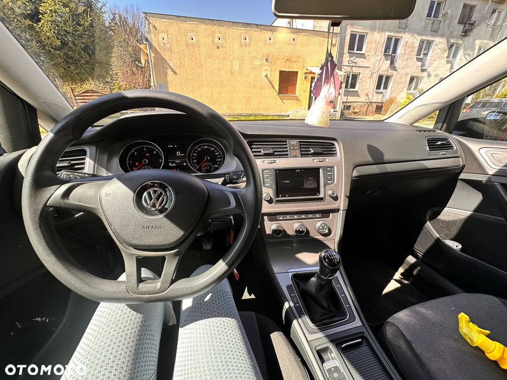 Volkswagen Golf 1.6 TDI BlueMotion Trendline - 15