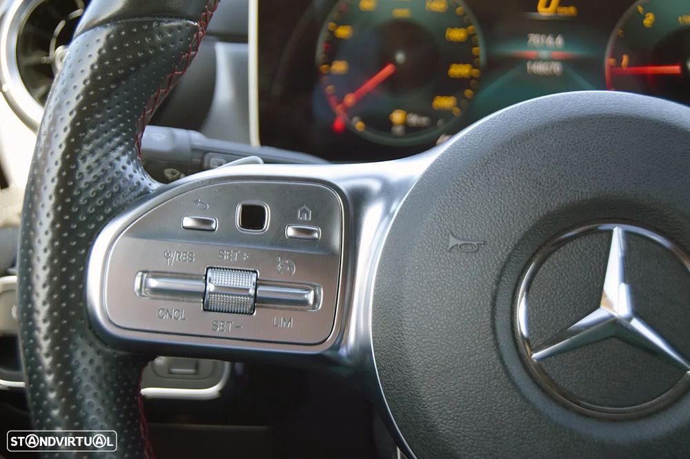 Mercedes-Benz A 180 d AMG Line Aut. — fotografia 16