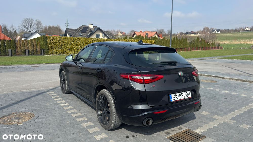 Alfa Romeo Stelvio 2.0 Turbo Veloce Q4 - 5