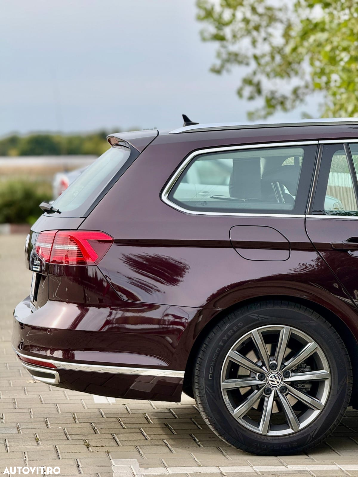 Volkswagen Passat Variant 2.0 TDI DSG Highline - 17