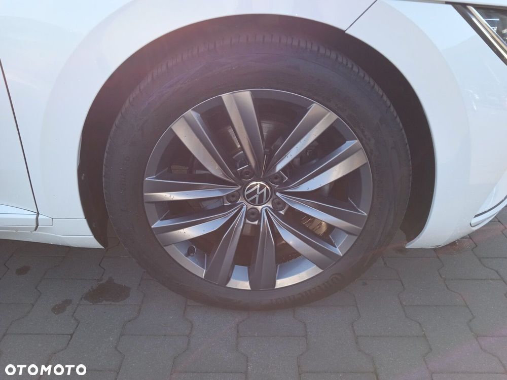 Volkswagen Arteon 2.0 TDI Essence DSG - 32