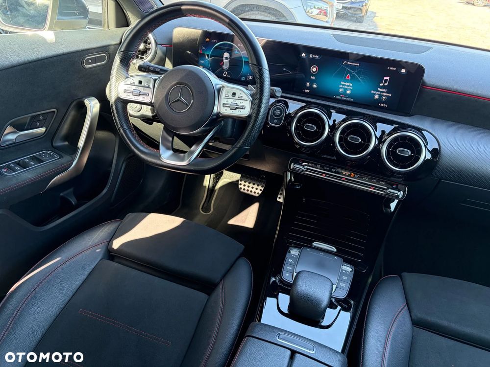 Mercedes-Benz Klasa A 180 AMG Line 7G-DCT - 16