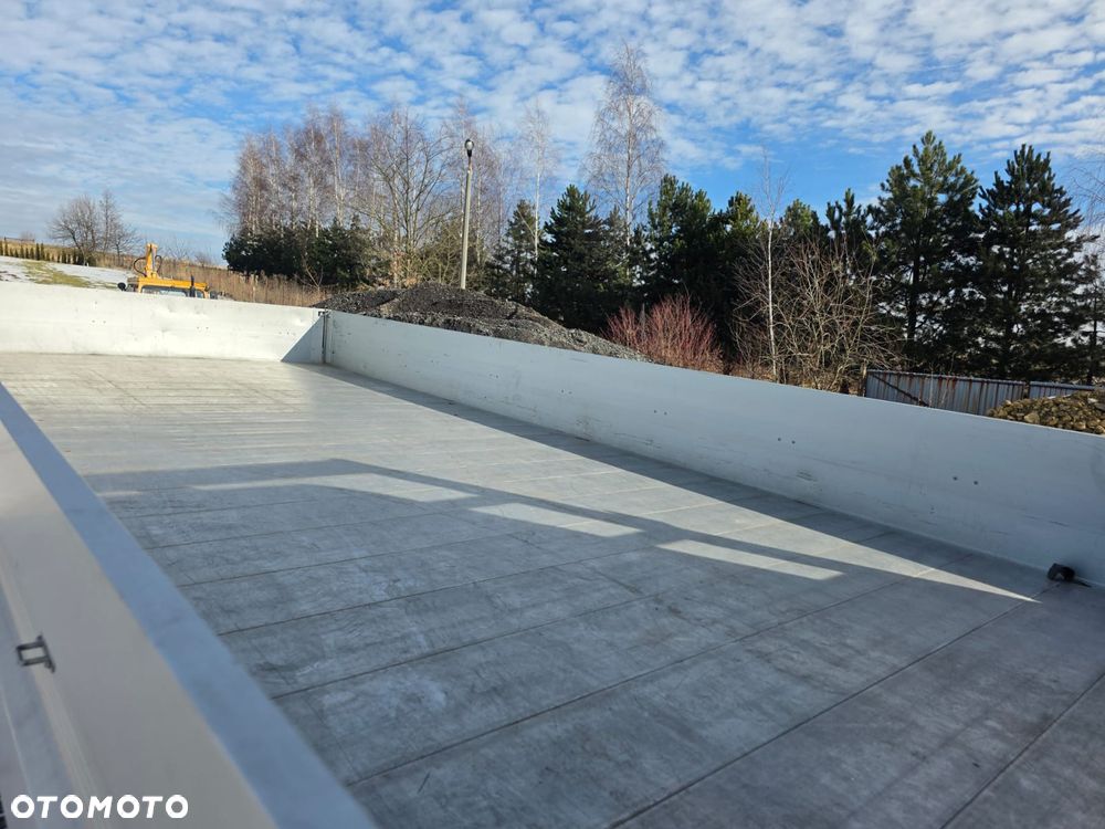 Zabudowa skrzyniowa / platforma – Mercedes Sprinter – 4,95 x 2,10 m - 11