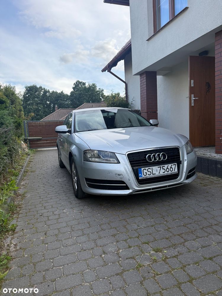 Audi A3 Sportback - 2