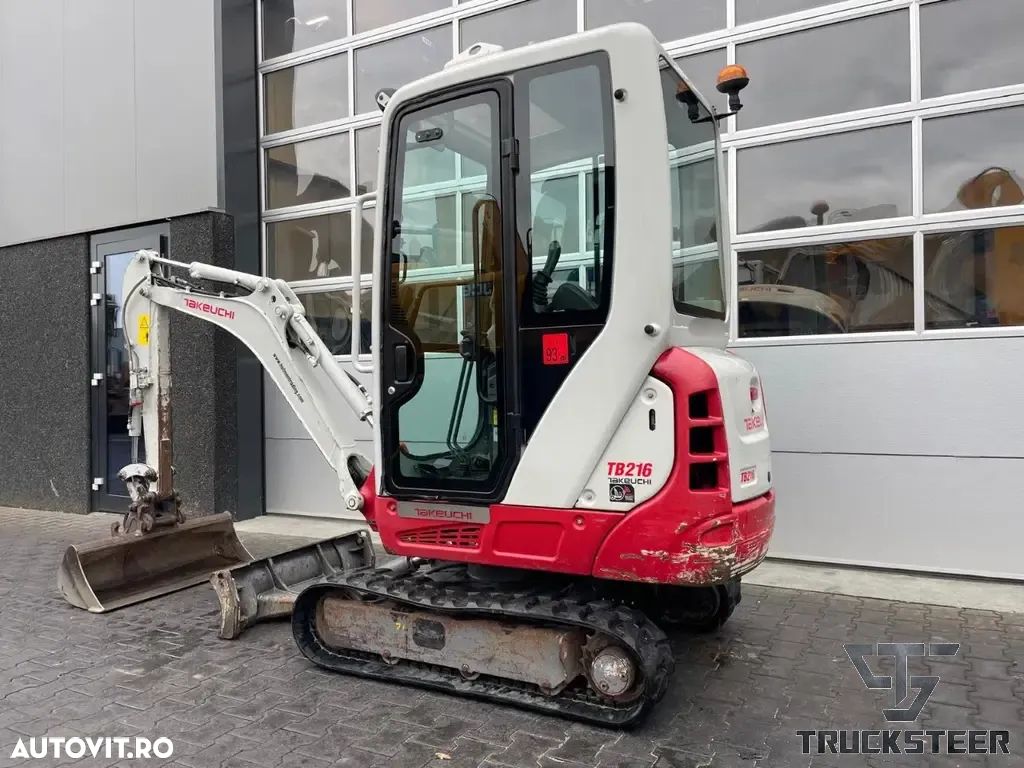 Takeuchi TB216 - 5