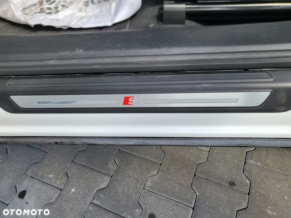 Audi Q5 40 TFSI quattro S tronic S line business - 11