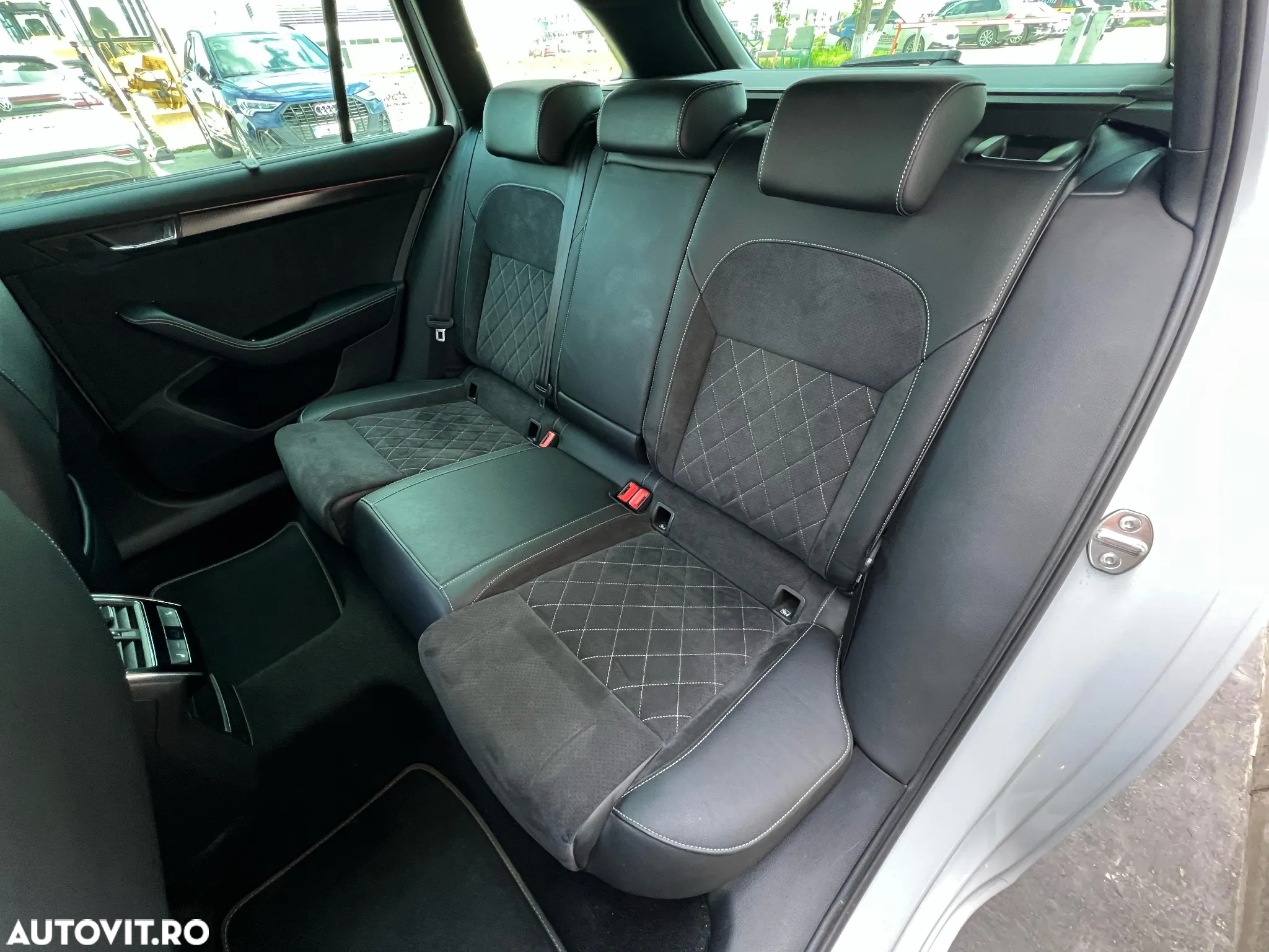 Skoda Superb Combi 1.4 TSI iV DSG Sportline - 11