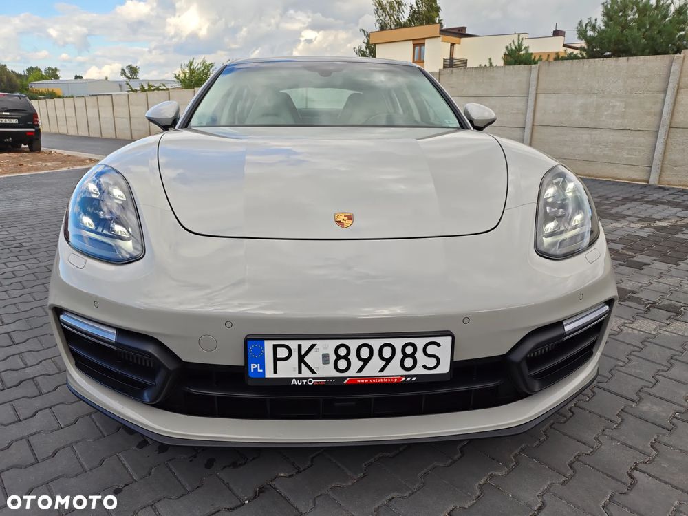 Porsche Panamera GTS - 8