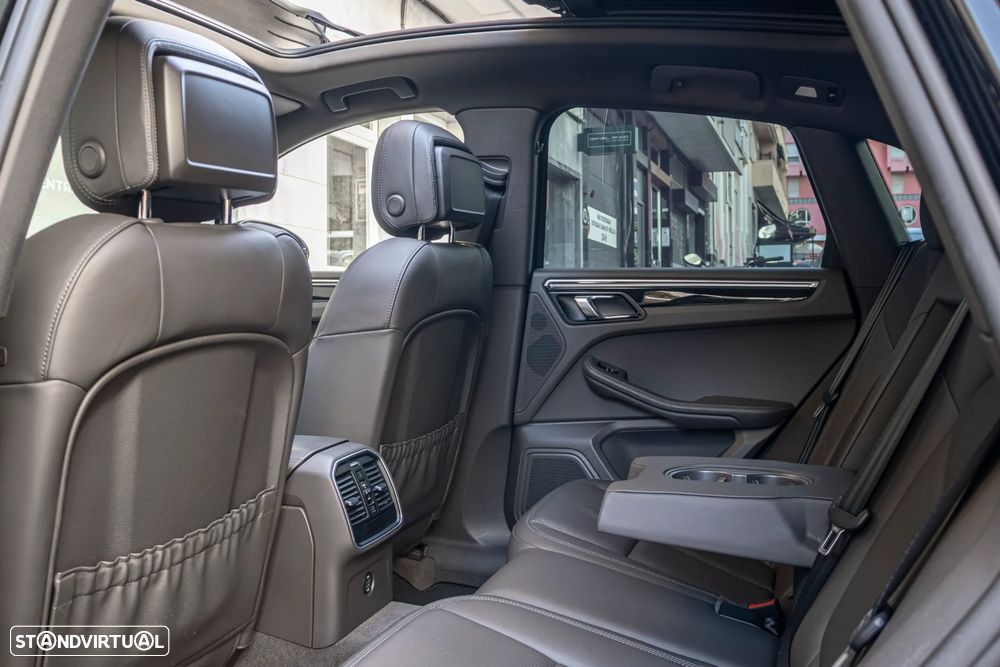 Porsche Macan S - 39