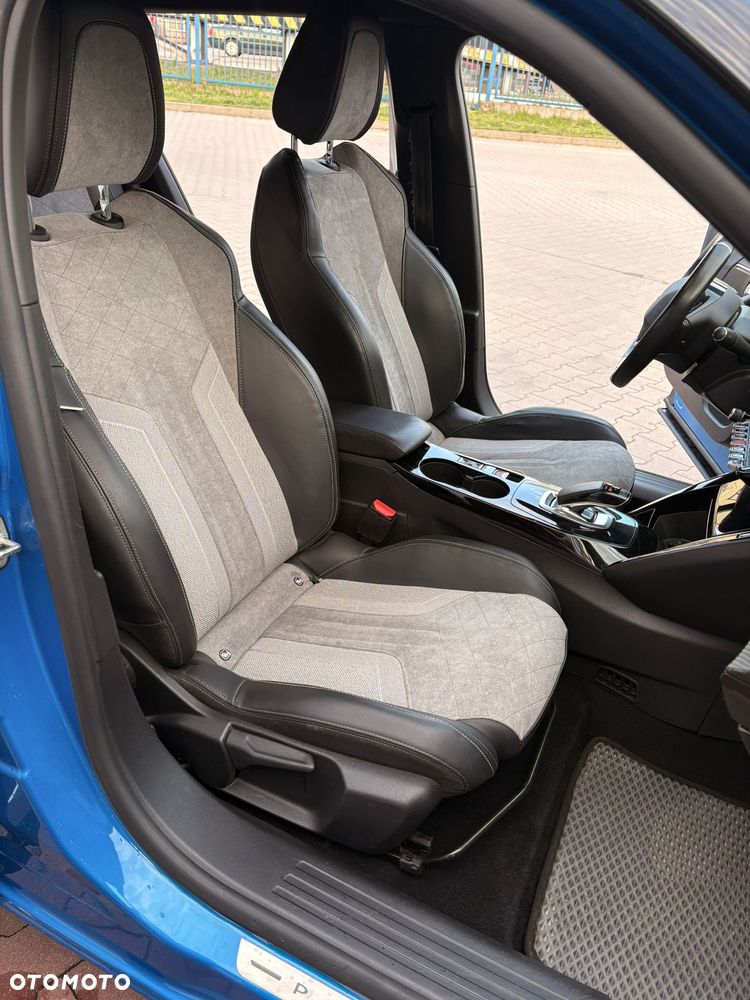 Peugeot 2008 GT Pack - 11