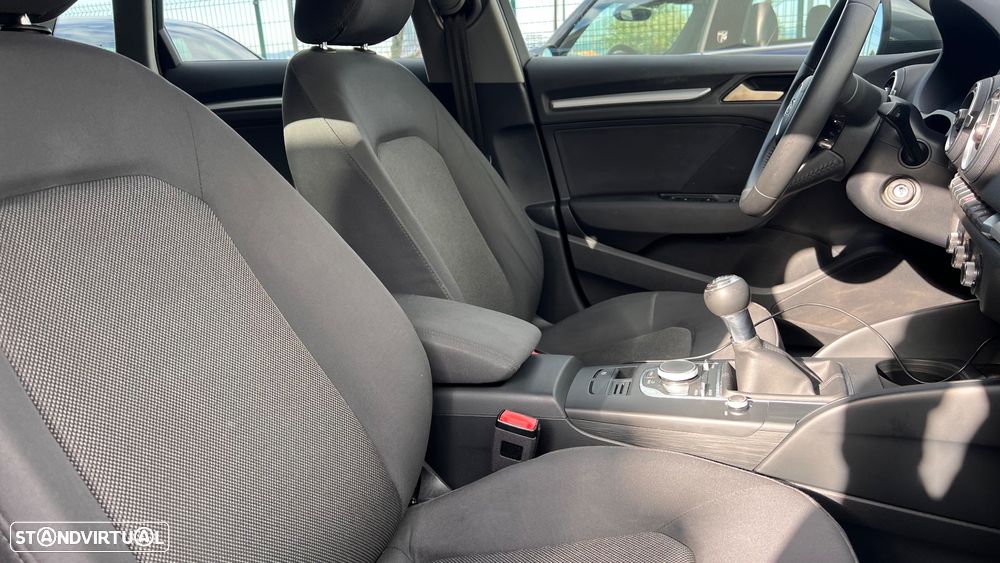 Audi A3 Sportback 1.6 TDI Attraction - 7