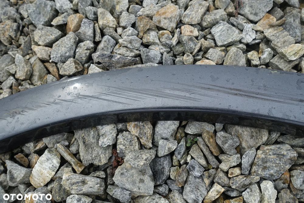 LISTWA BŁOTNIKA TYLNA AUDI Q5 SLINE 80A - 14